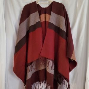 Uniclo Fall Poncho